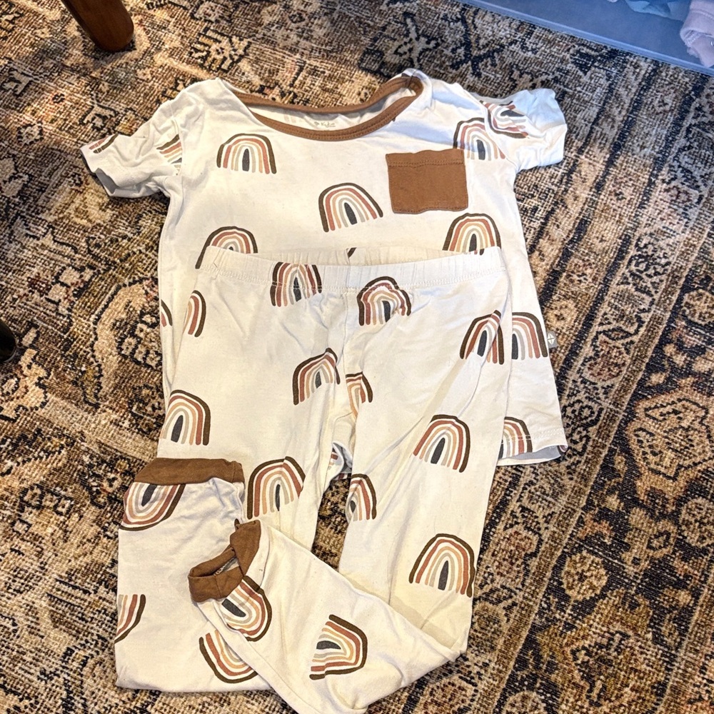 Kyte baby coffee rainbow short sleeve 2 peice PJs